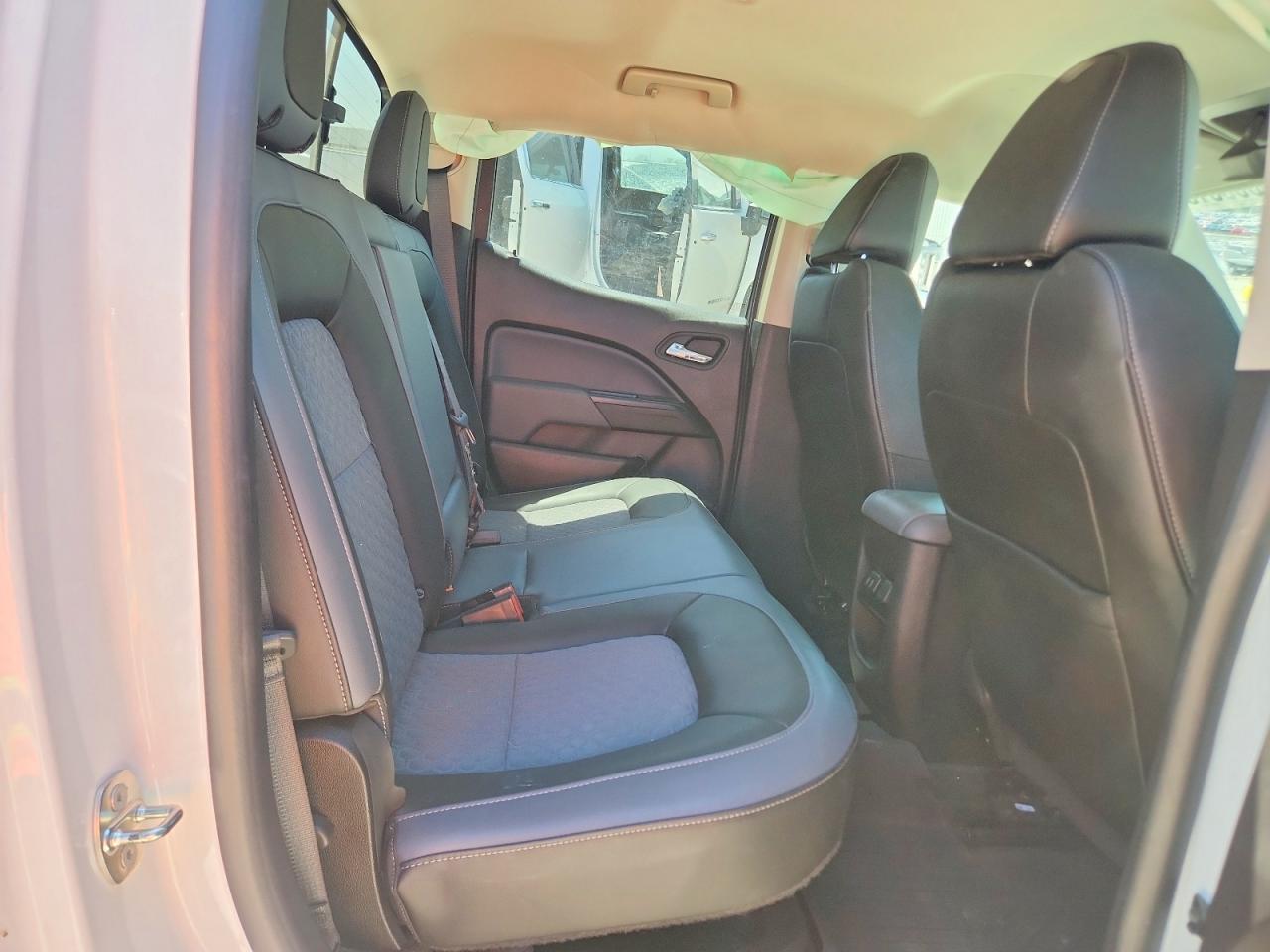 2017 Chevrolet Colorado VIN 1GCGTDEN4H1282683 photo 10