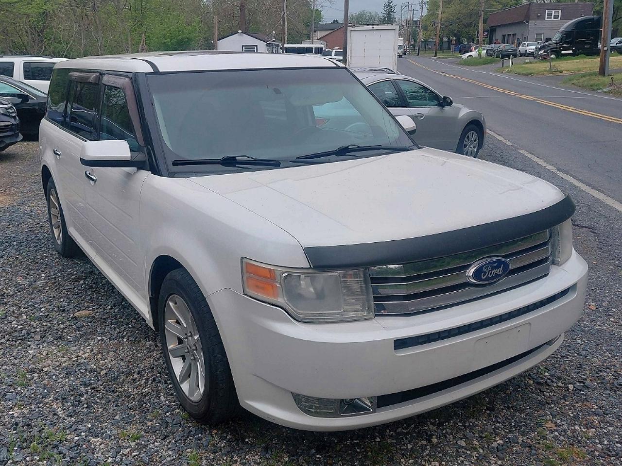 2011 Ford Flex VIN 2FMHK6CC6BBD14867 photo 1
