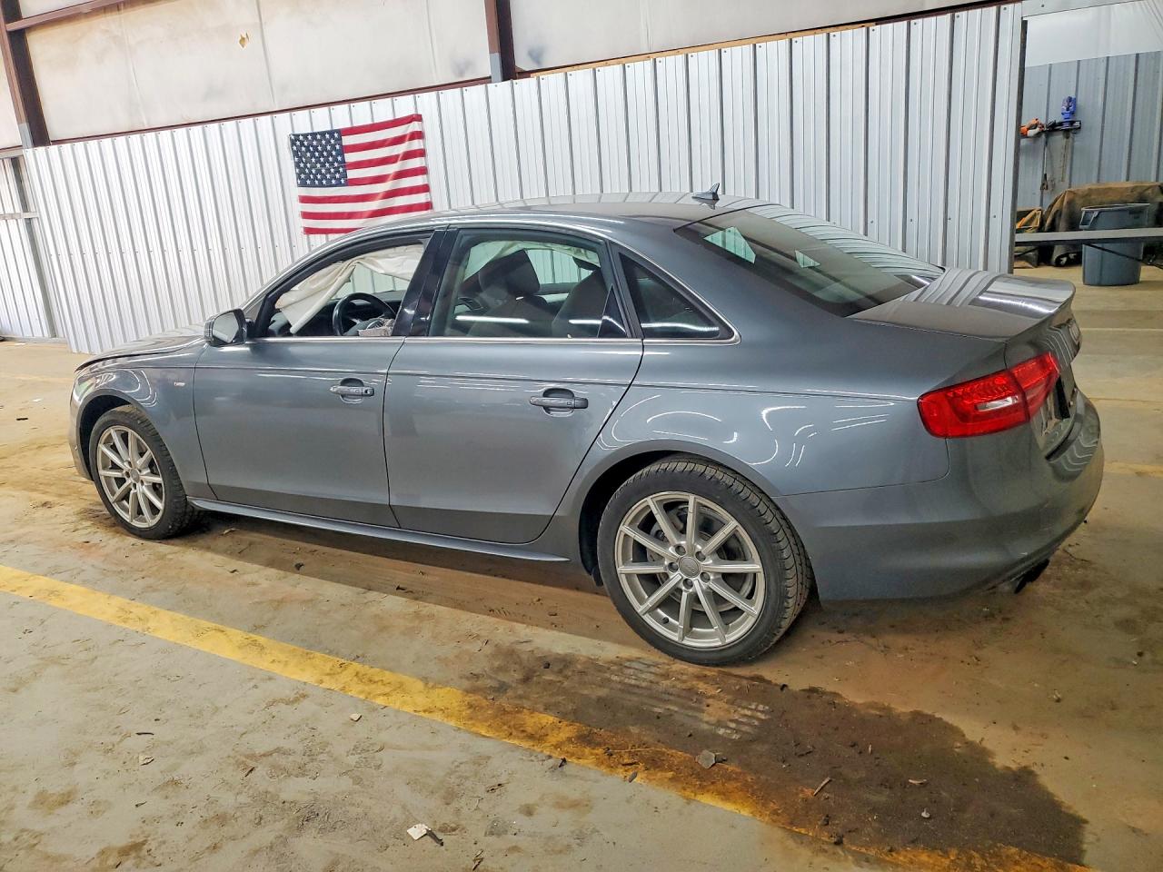 2015 Audi A4 VIN WAUAFAFL2FN031852 photo 2