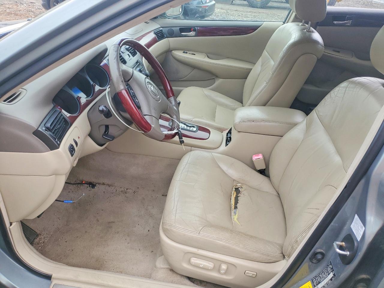 2004 LEXUS Es330 VIN JTHBA30G640005602 photo 7