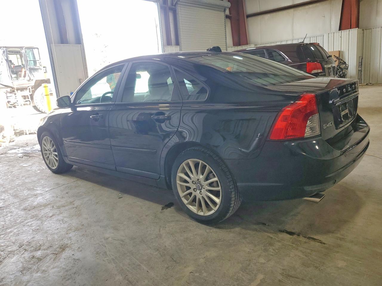 2011 VOLVO S40 VIN YV1672MS1B2546742 photo 2