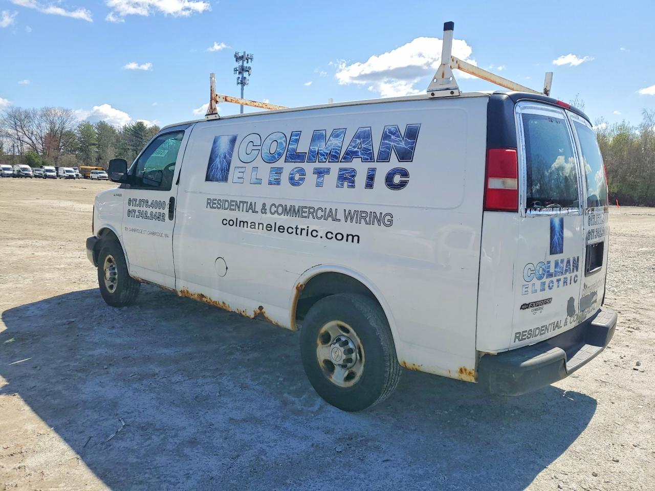 2008 CHEV Express VIN 1GCGG25C681126720 photo 2