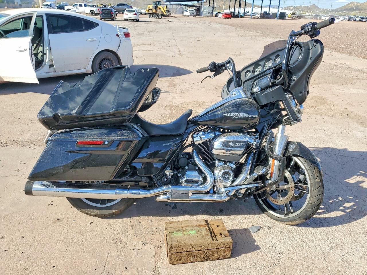2019 HARLEY Fl VIN 1HD1KBC13KB670808 photo 1
