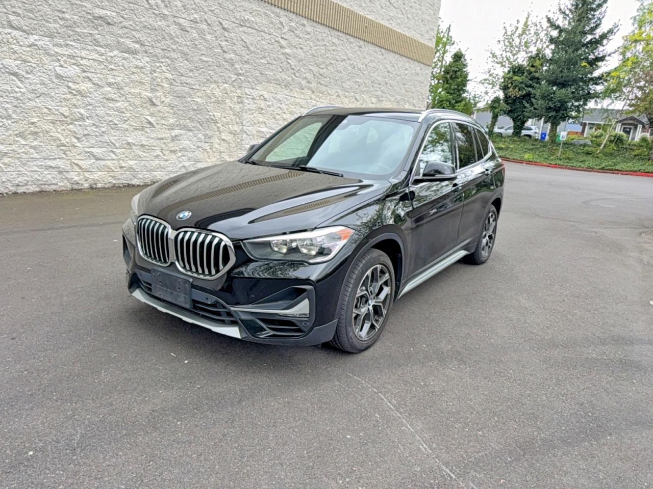 2020 BMW X1 VIN WBXJG9C08L5R31713 photo 2