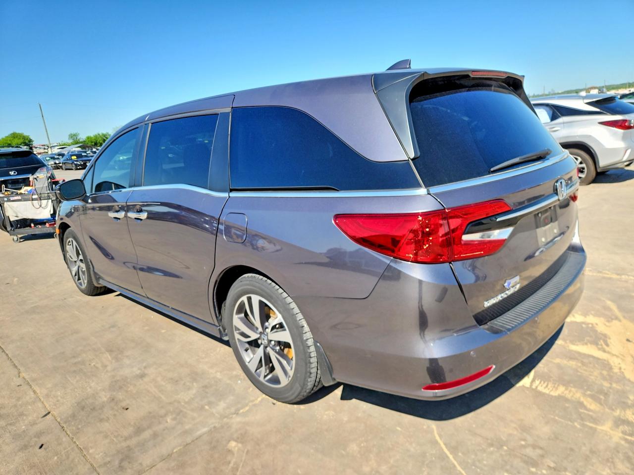 2021 HONDA Odyssey VIN 5FNRL6H84MB007701 photo 2