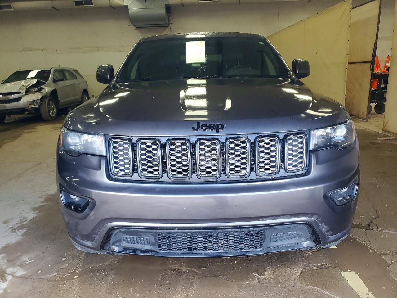 2018 Cherokee VIN 1C4RJFAG4JC155279 photo 5