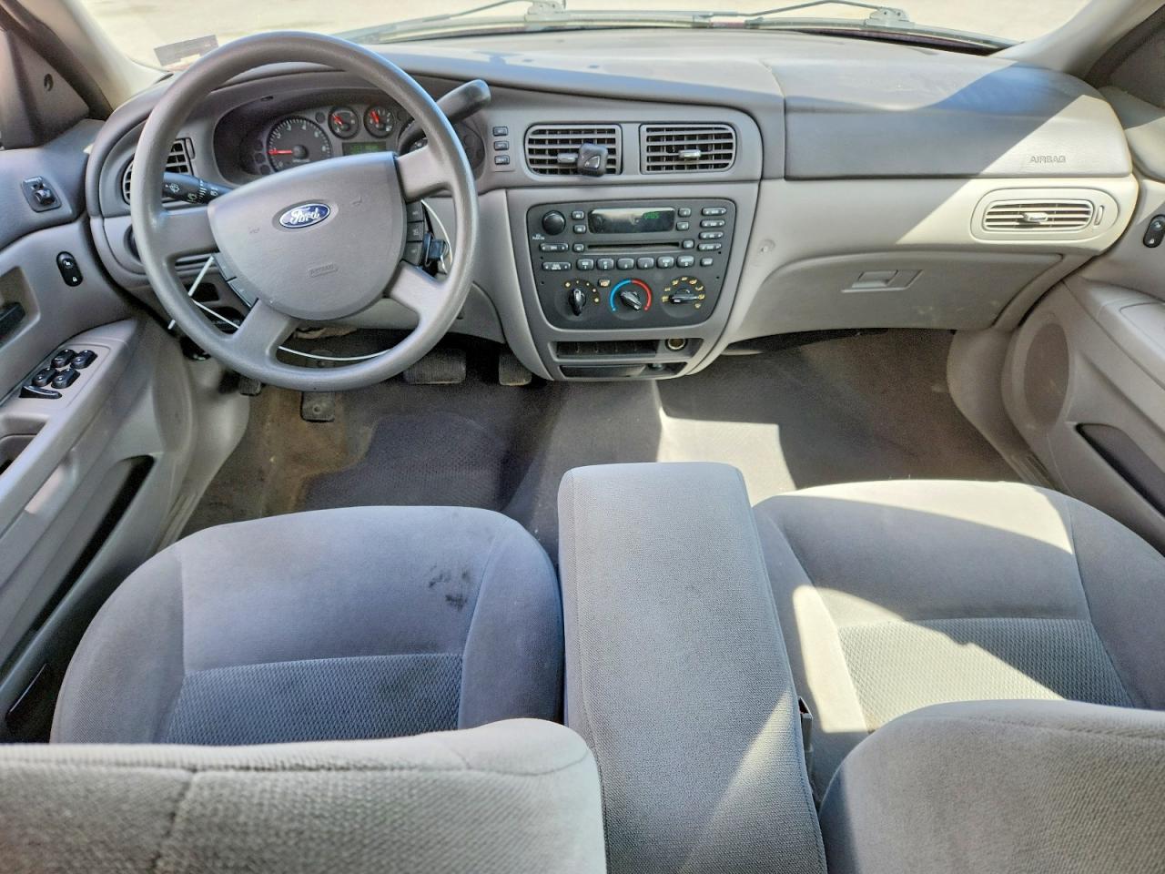 2005 Ford Taurus VIN 1FAFP53205A182497 photo 8
