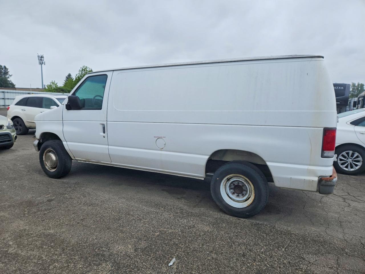 1998 Ford Econoline VIN 1FTPE2429WHB22194 photo 2