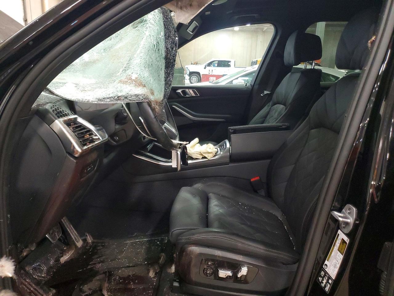 2025 BMW X5 VIN 5UX23EU05S9W56988 photo 7