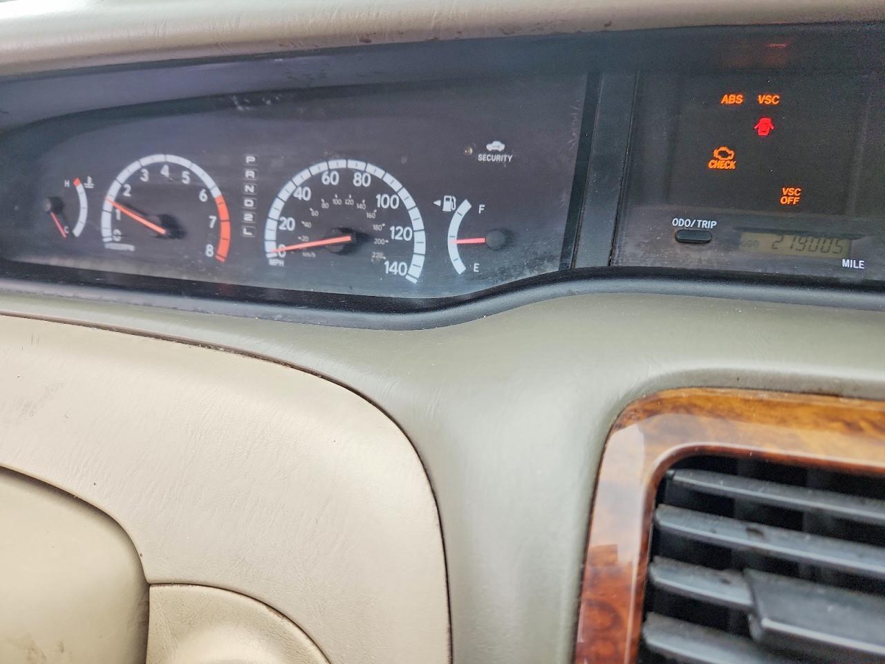 2002 Toyota Avalon VIN 4T1BF28B32U266614 photo 9