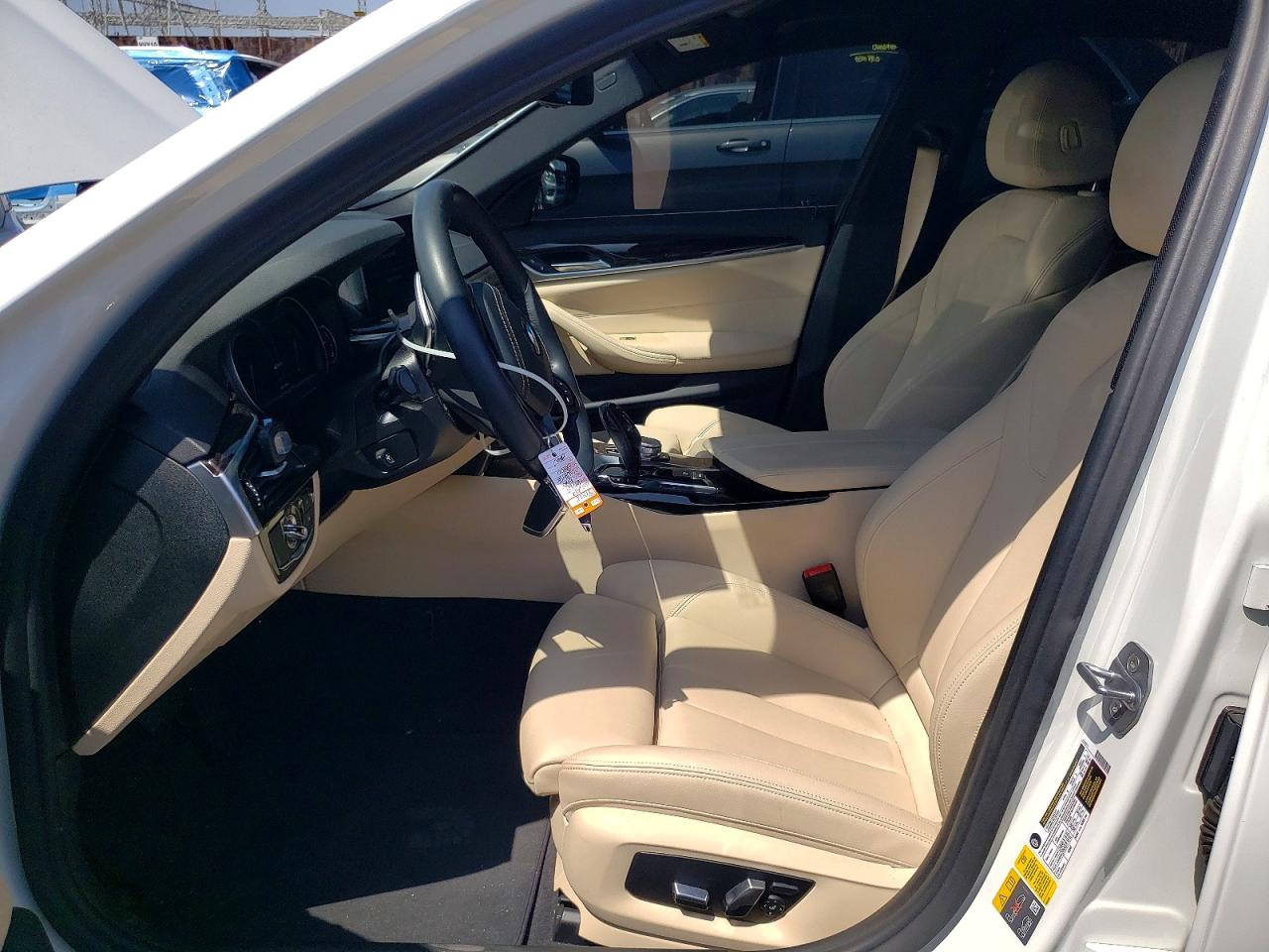 2019 BMW 5 series VIN WBAJA9C59KB393398 photo 7