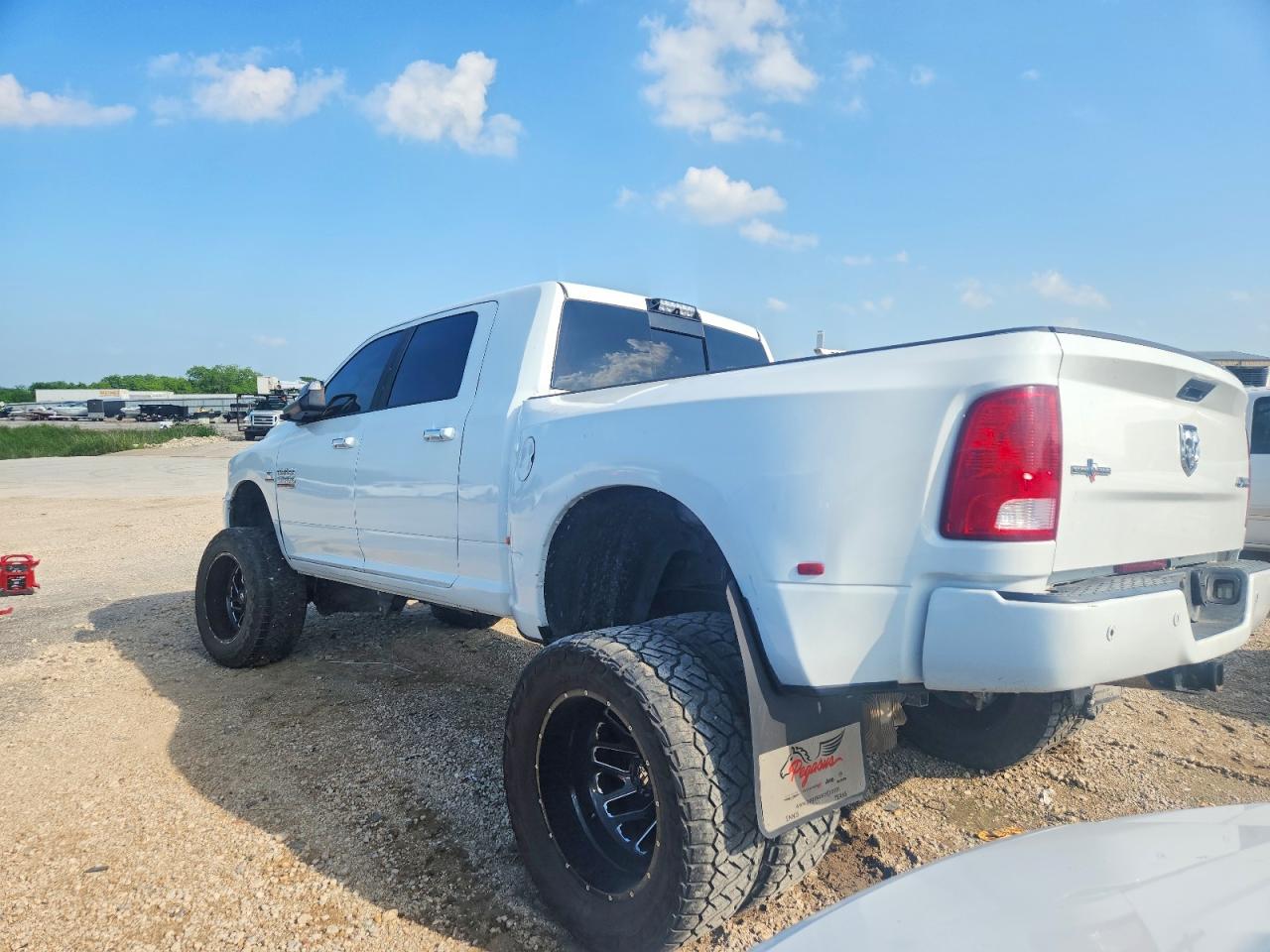 2016 Ram 3500 VIN 3C63RRLL4GG216122 photo 3