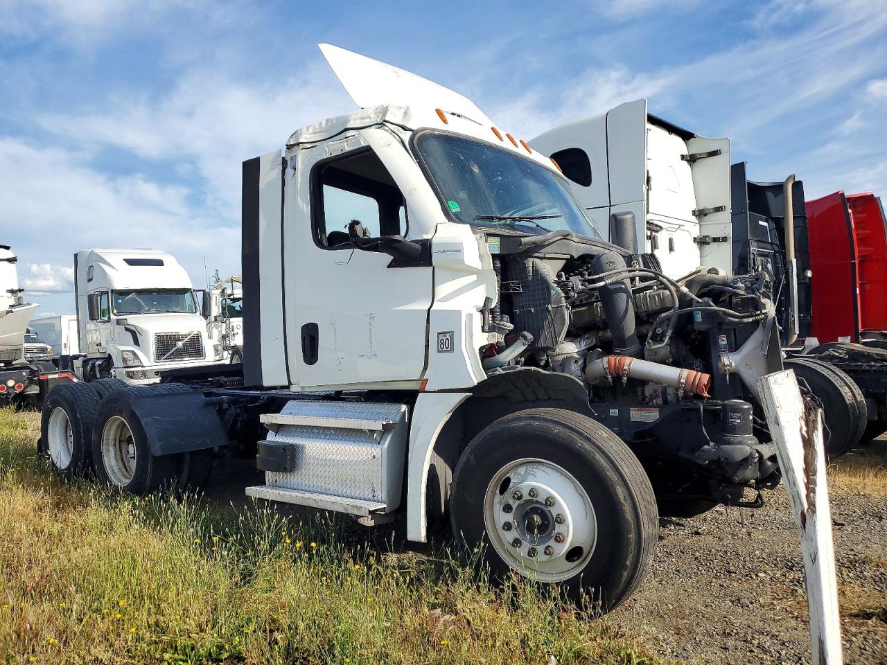 2021 FREIGHTLINER All other VIN 3AKJHLDR0MSMS4965 photo 1