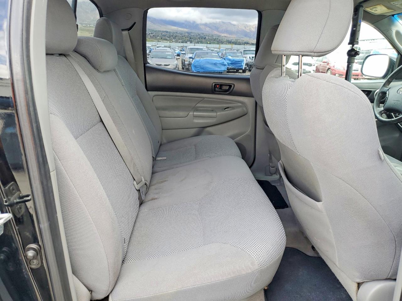 2011 Toyota Tacoma VIN 5TFJU4GN0BX007252 photo 10