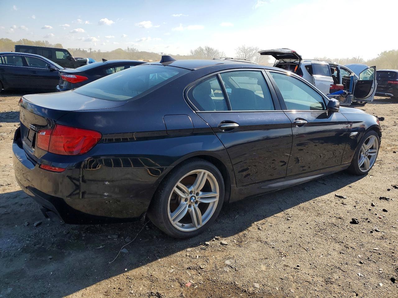 2013 BMW 5 series VIN WBAFR9C52DDX80431 photo 3