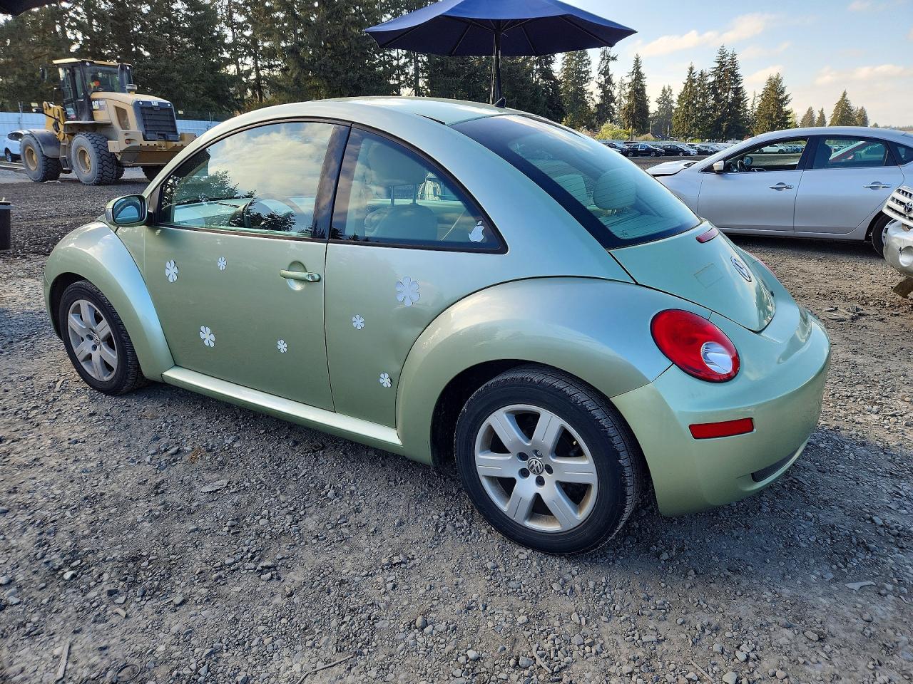 2007 Volkswagen Beetle VIN 3VWPW31C87M511144 photo 2