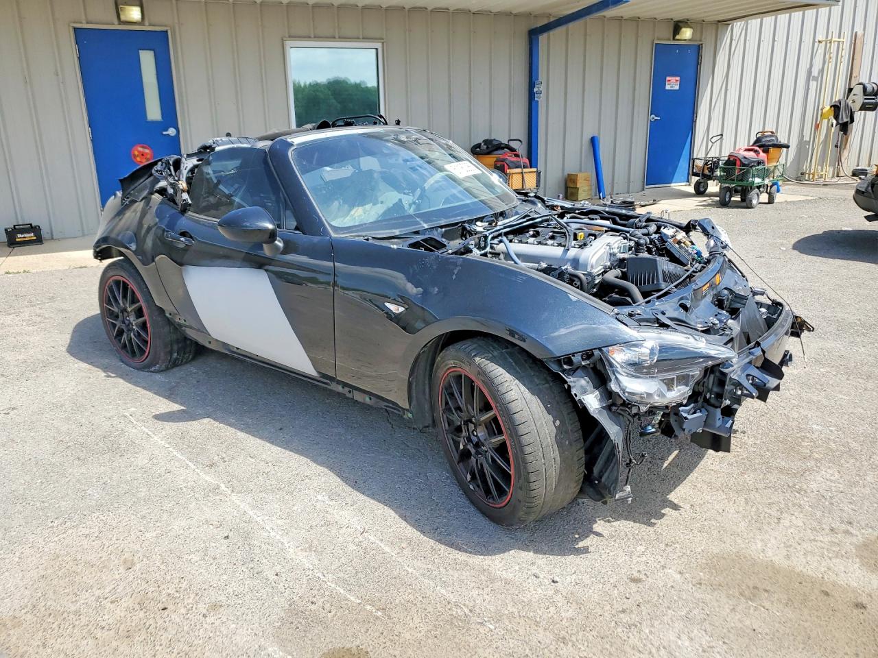 2023 Mazda Mx5 VIN JM1NDAC76P0550631 photo 4