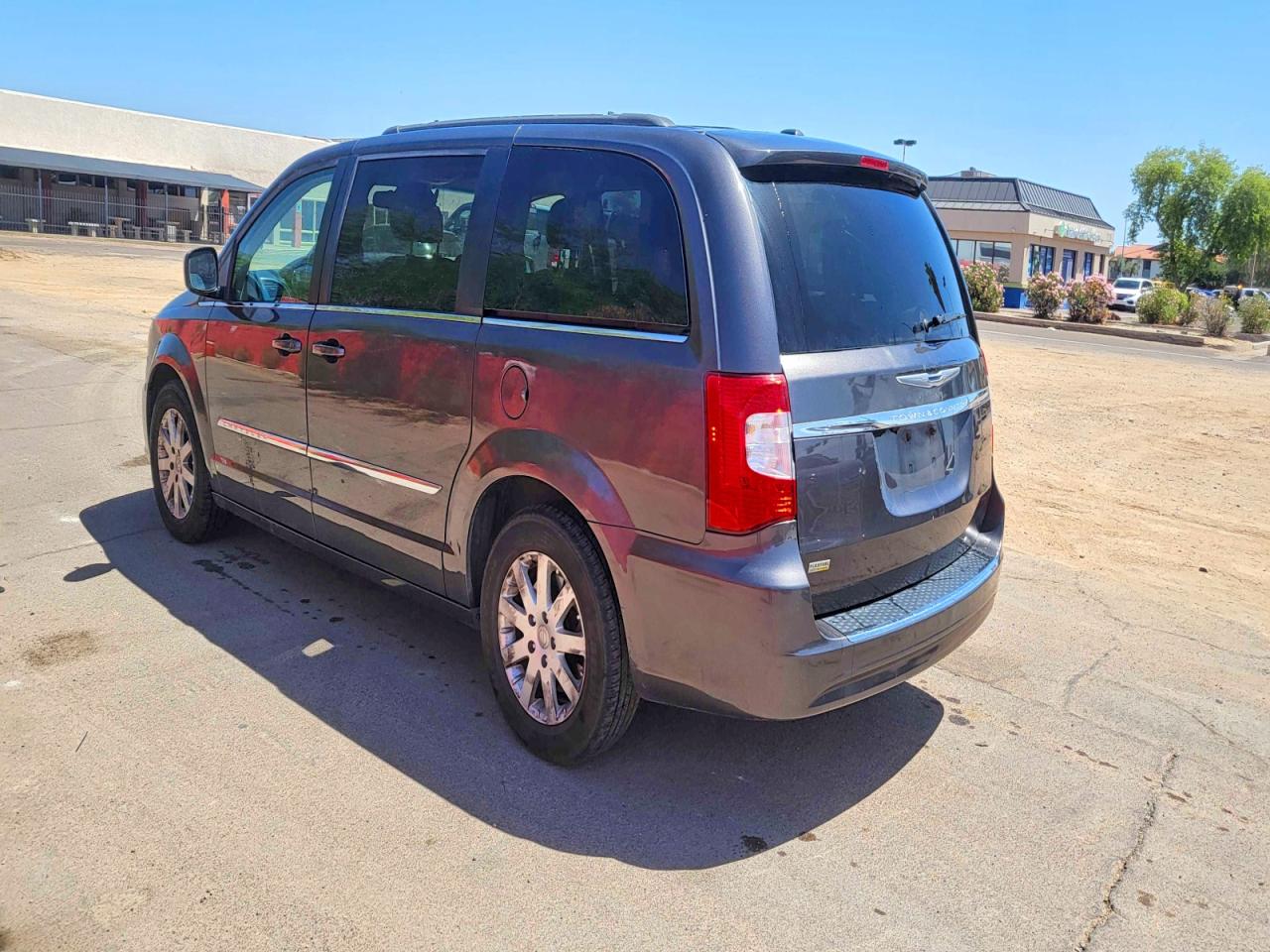 2015 Chrysler Minivan VIN 2C4RC1BG9FR716246 photo 3