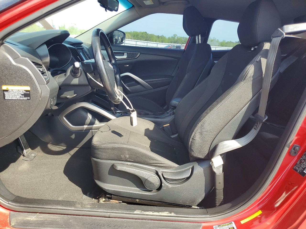 2015 Hyundai Veloster VIN KMHTC6AE5FU221771 photo 7