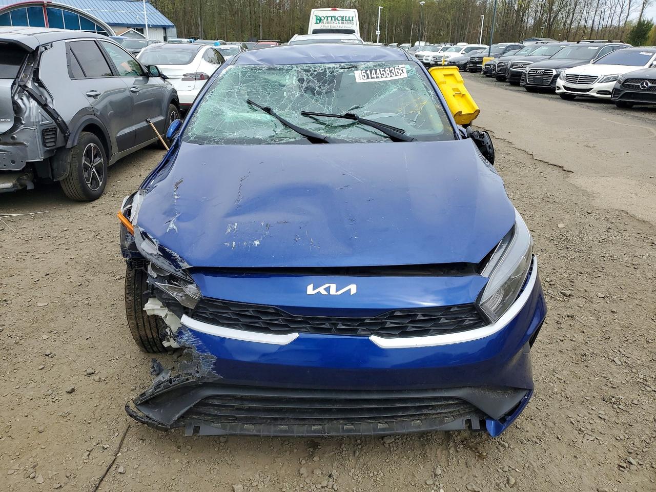 2023 Kia Forte lxs VIN 3KPF24AD5PE579680 photo 5
