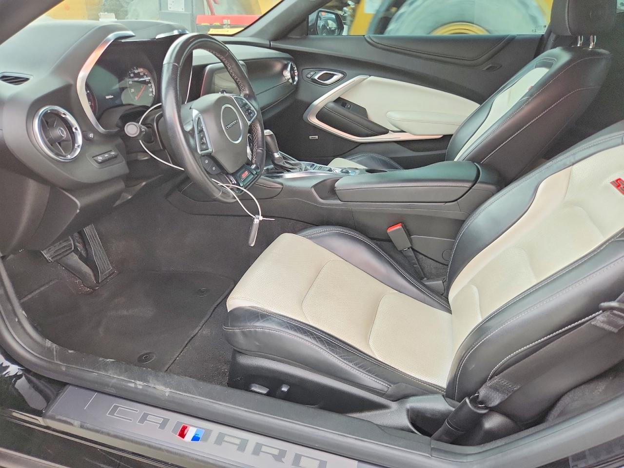 2021 Chevrolet Camaro VIN 1G1FH1R79M0129779 photo 7
