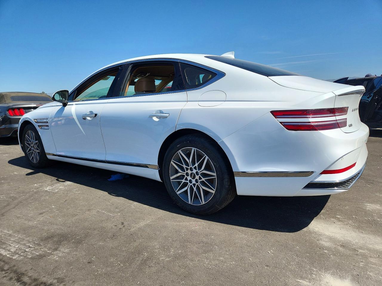 2025 Genesis G80 VIN KMTGA4SC9SU265085 photo 2