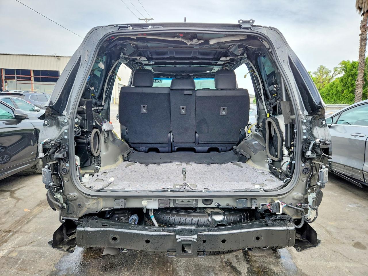2024 Lexus Lx 600 Luxury VIN JTJGB7CX5R4065214 photo 6