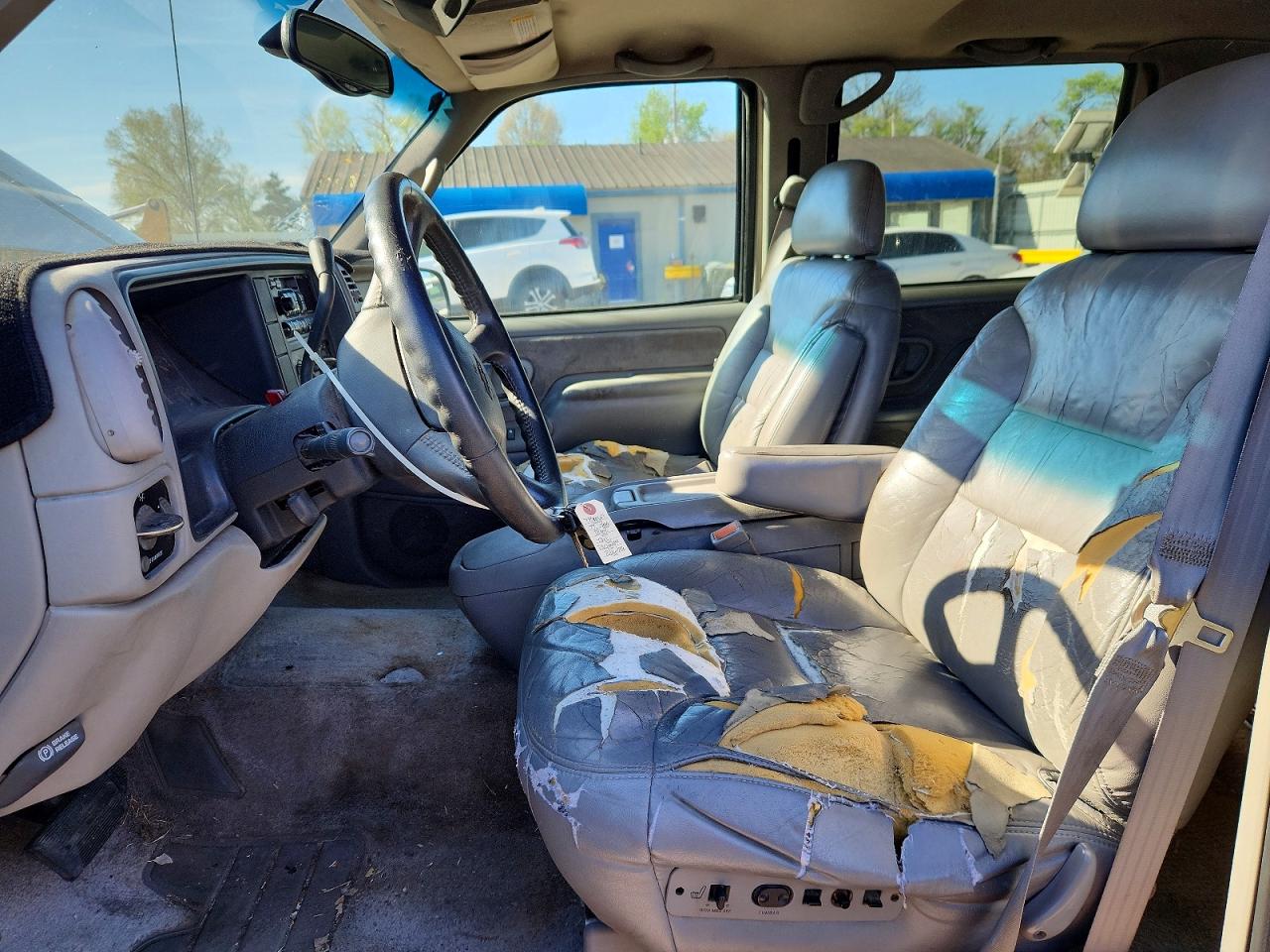 1999 Chevrolet Tahoe VIN 1GNEK13R4XR102284 photo 7