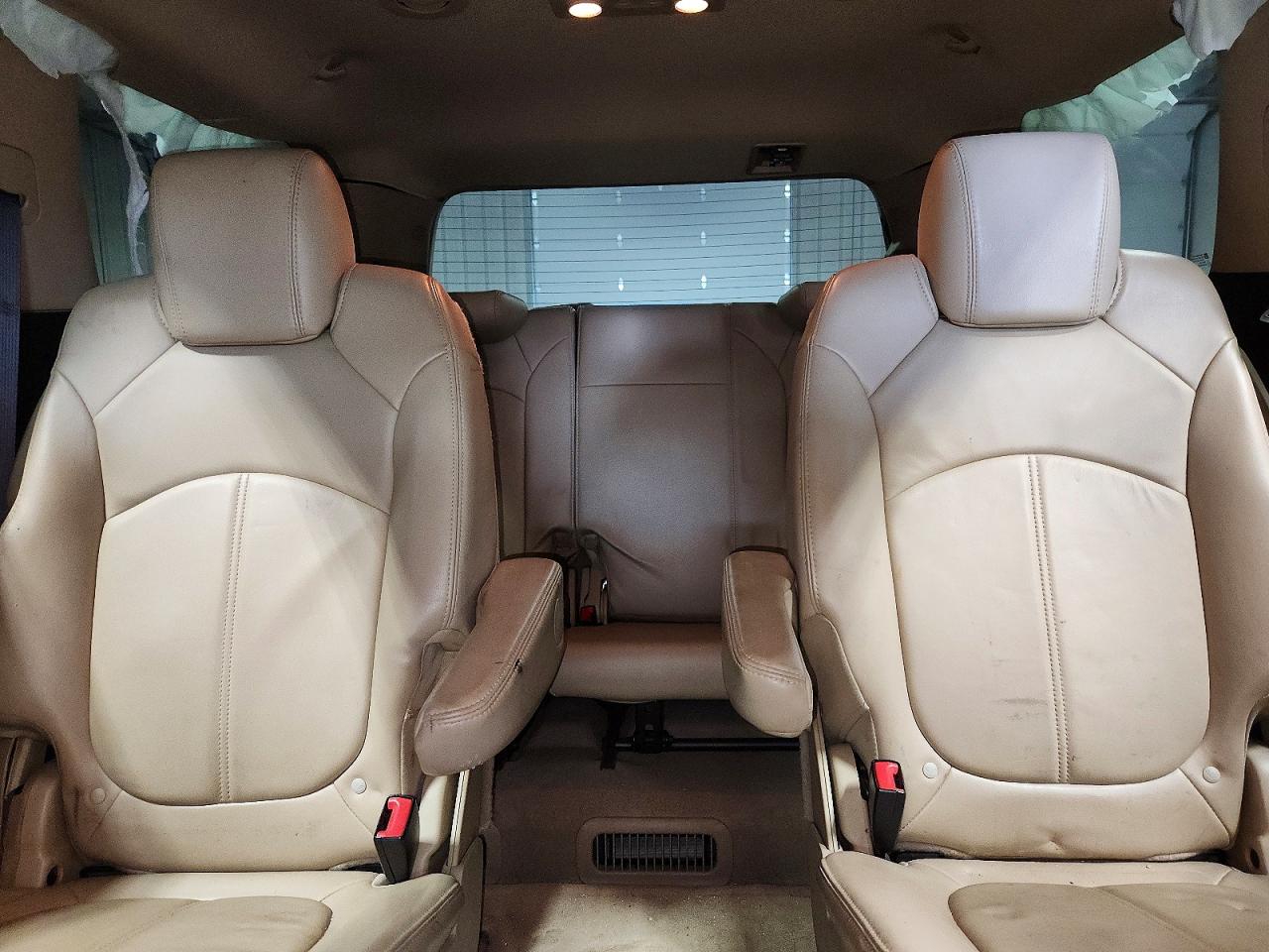2010 GMC Acadia VIN 1GKLRMED5AJ202693 photo 10