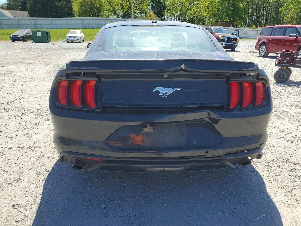 2018 Ford Mustang VIN 1FA6P8TH0J5179396 photo 6