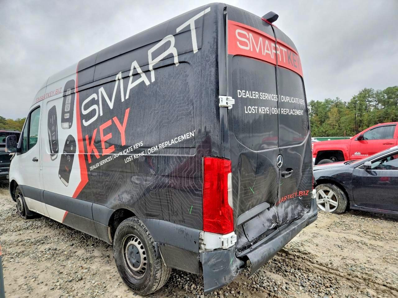 2023 Mercedes-Benz Sprinter VIN W1Y4KBHY3PT148990 photo 2