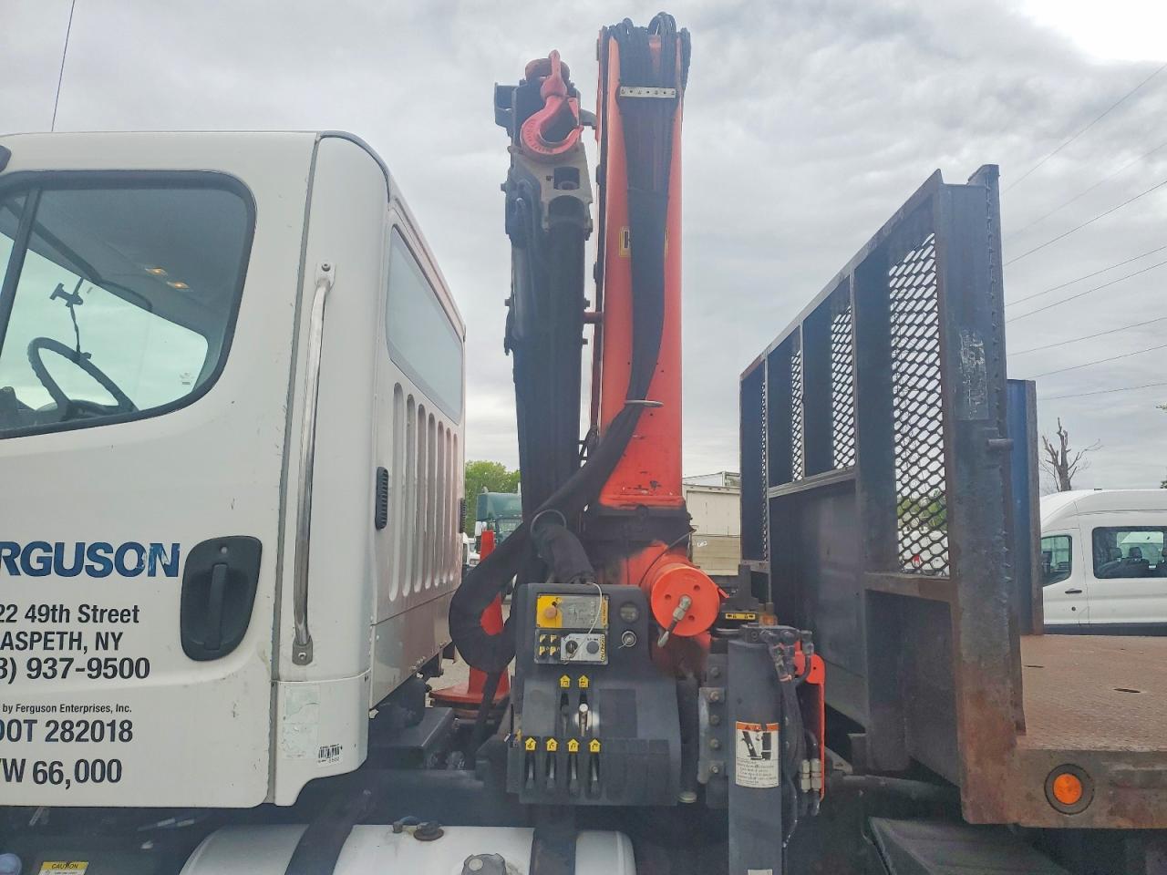 2014 FREIGHTLINER All other VIN 1FVHC5CY0EHFT8562 photo 9