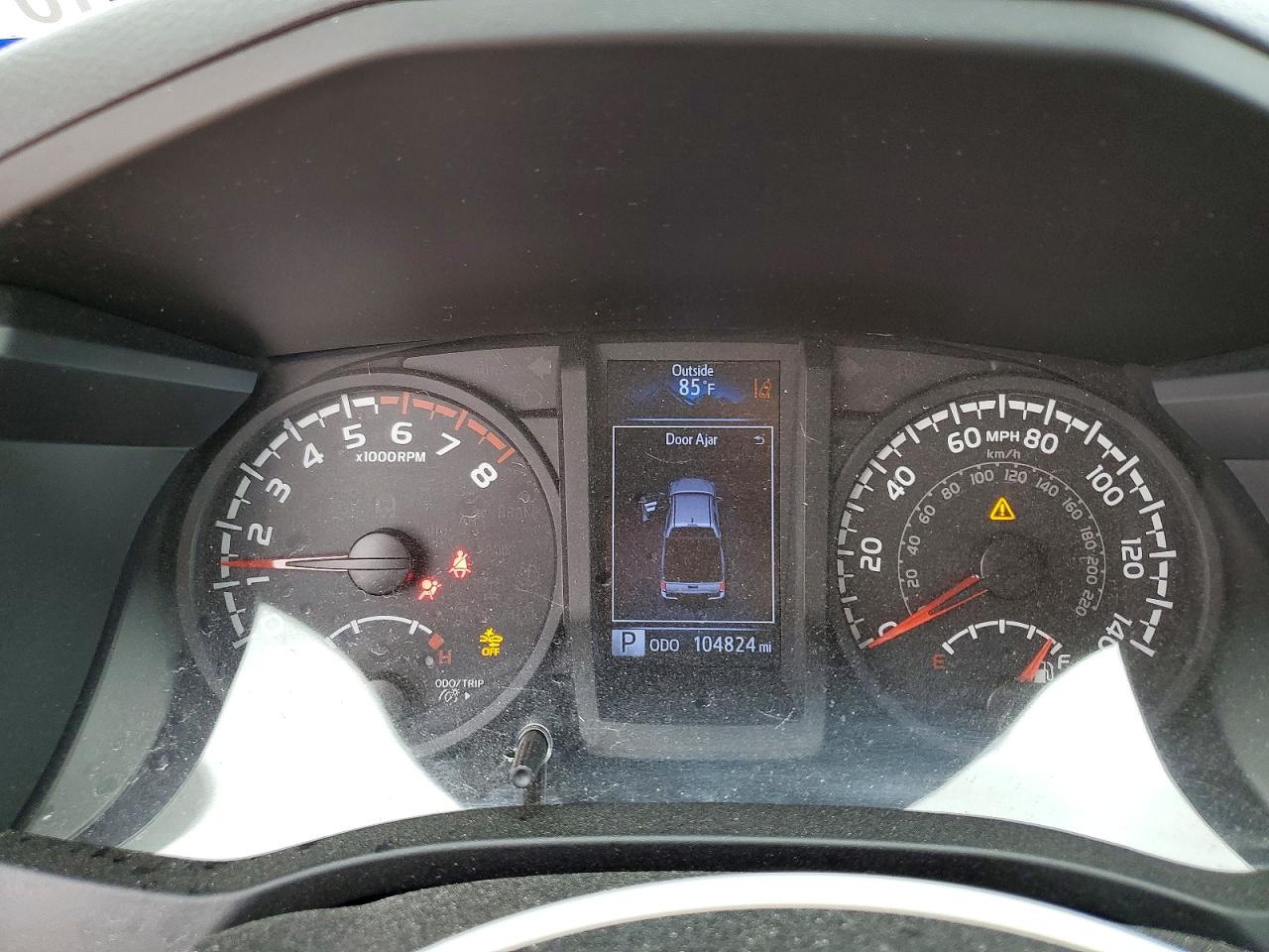 2018 Toyota Tacoma sr VIN 5TFAX5GNXJX106284 photo 9