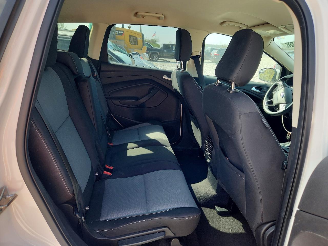 2018 Ford Escape VIN 1FMCU9GD0JUC04673 photo 10
