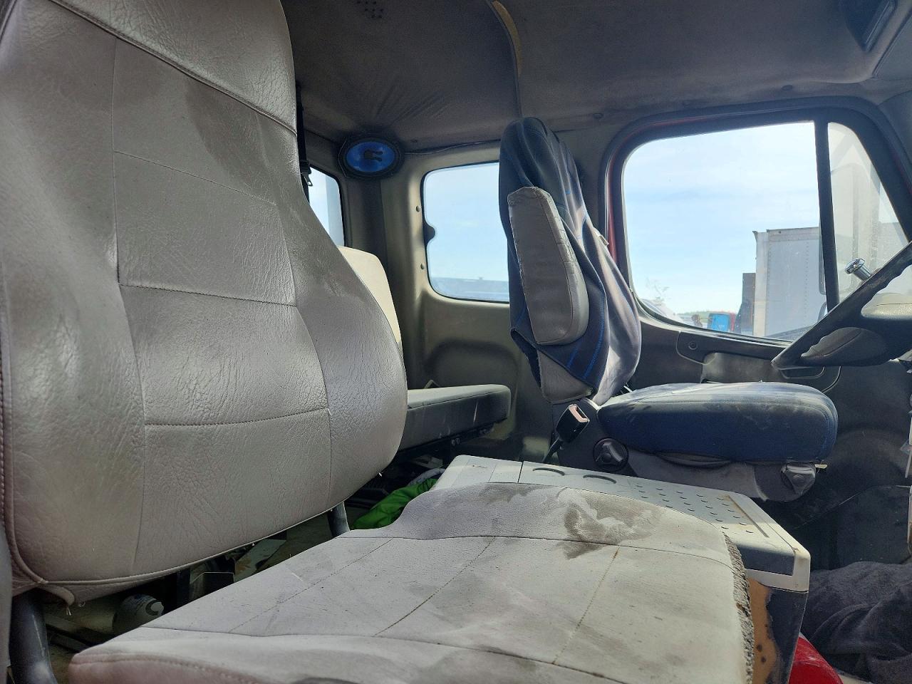 2018 FREIGHTLINER All other VIN 1FVACWFC4JHJJ9094 photo 6