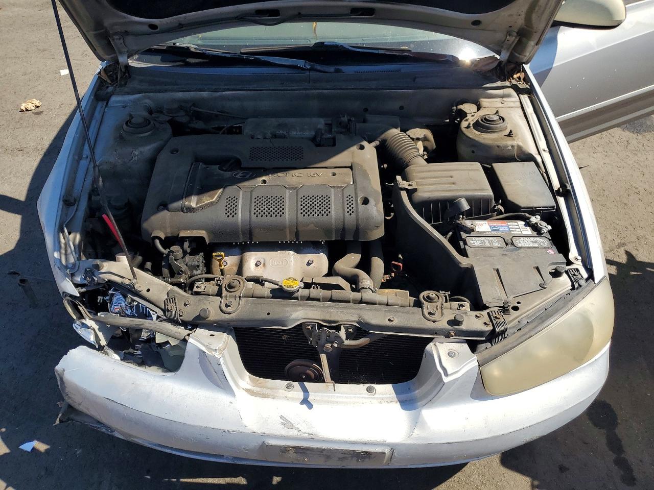 2002 Hyundai Elantra VIN KMHDN45D52U405641 photo 11