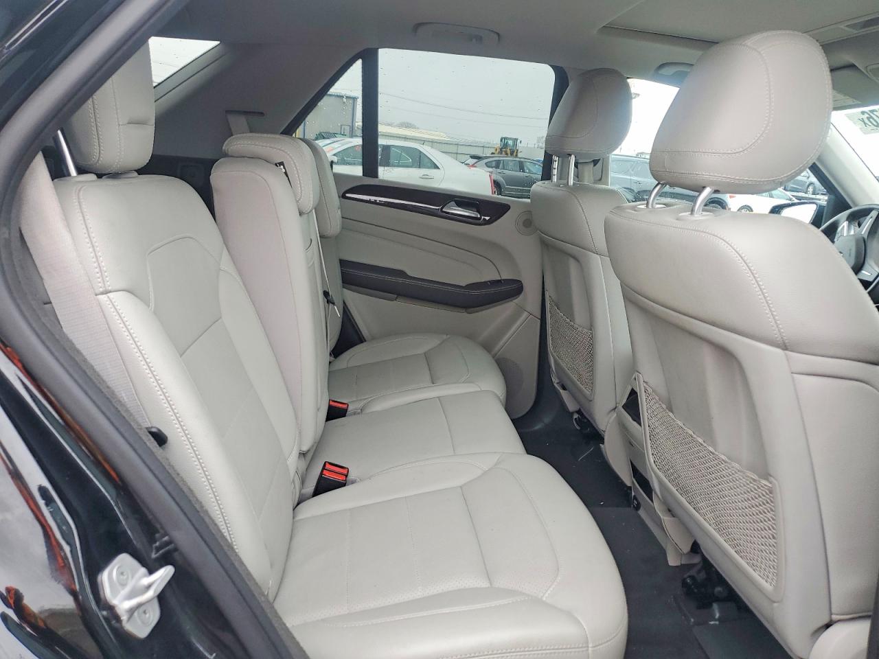 2014 Mercedes-Benz M-class VIN 4JGDA5HB2EA384264 photo 11