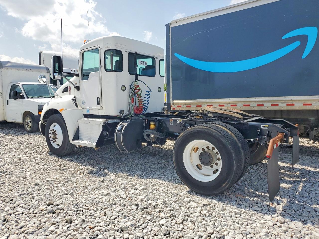 2015 KENWORTH All models VIN 2XKHAJ7X8FM462735 photo 3