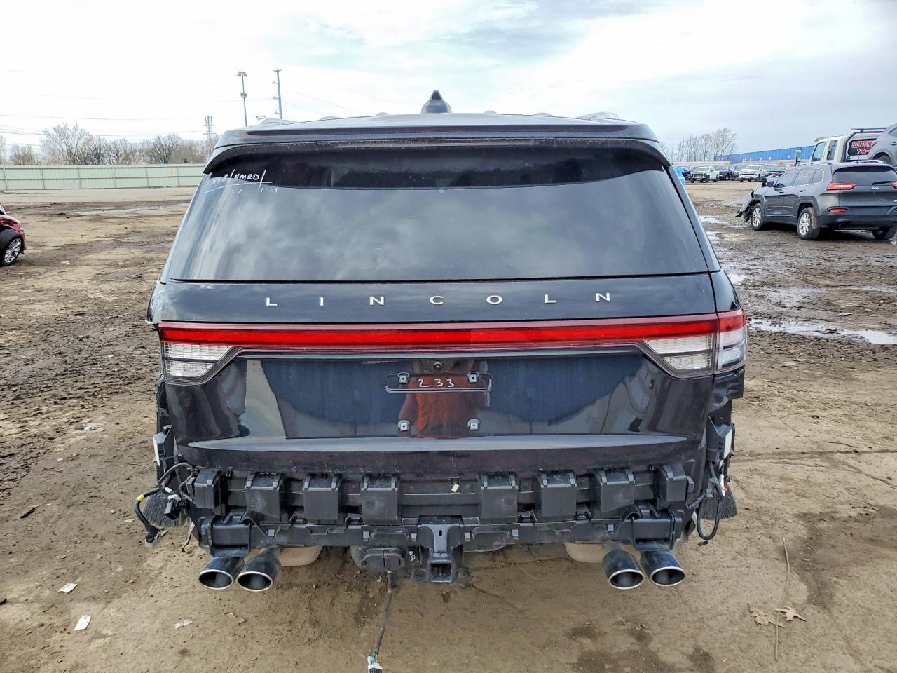 2025 Lincoln Aviator VIN 5LM5J6XC8SGL00233 photo 6