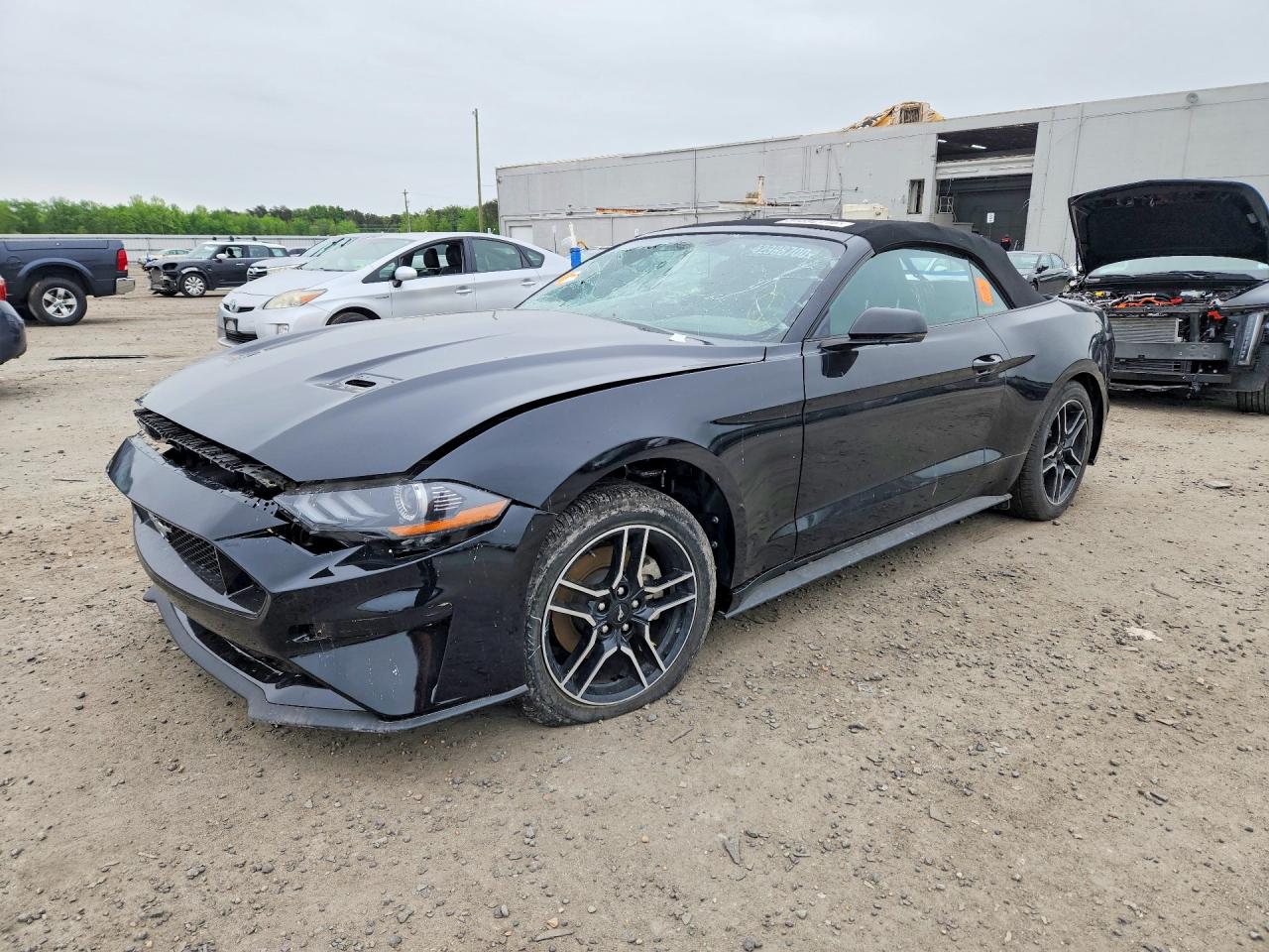 2020 Ford Mustang i4 VIN 1FATP8UH3L5125577 photo 1