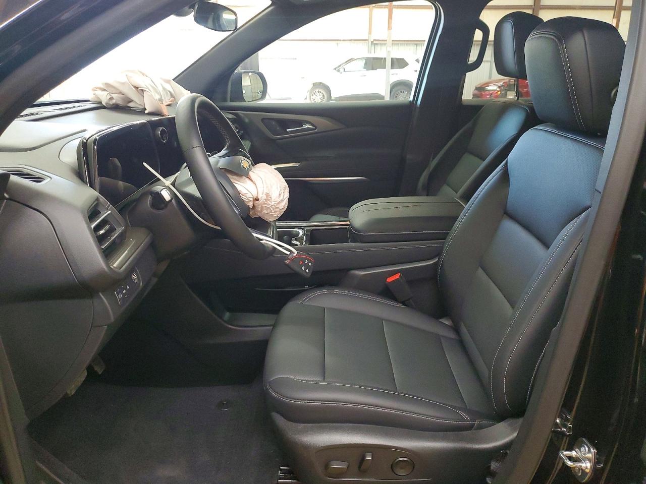 2025 Chevrolet Traverse VIN 1GNERGRS0SJ256197 photo 7