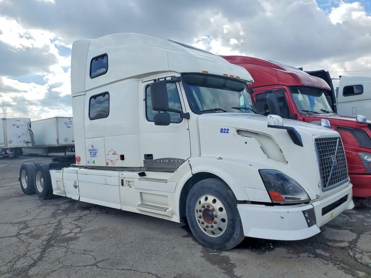 2004 VOLVO Vn VIN 4V4NC9TH24N362444 photo 1
