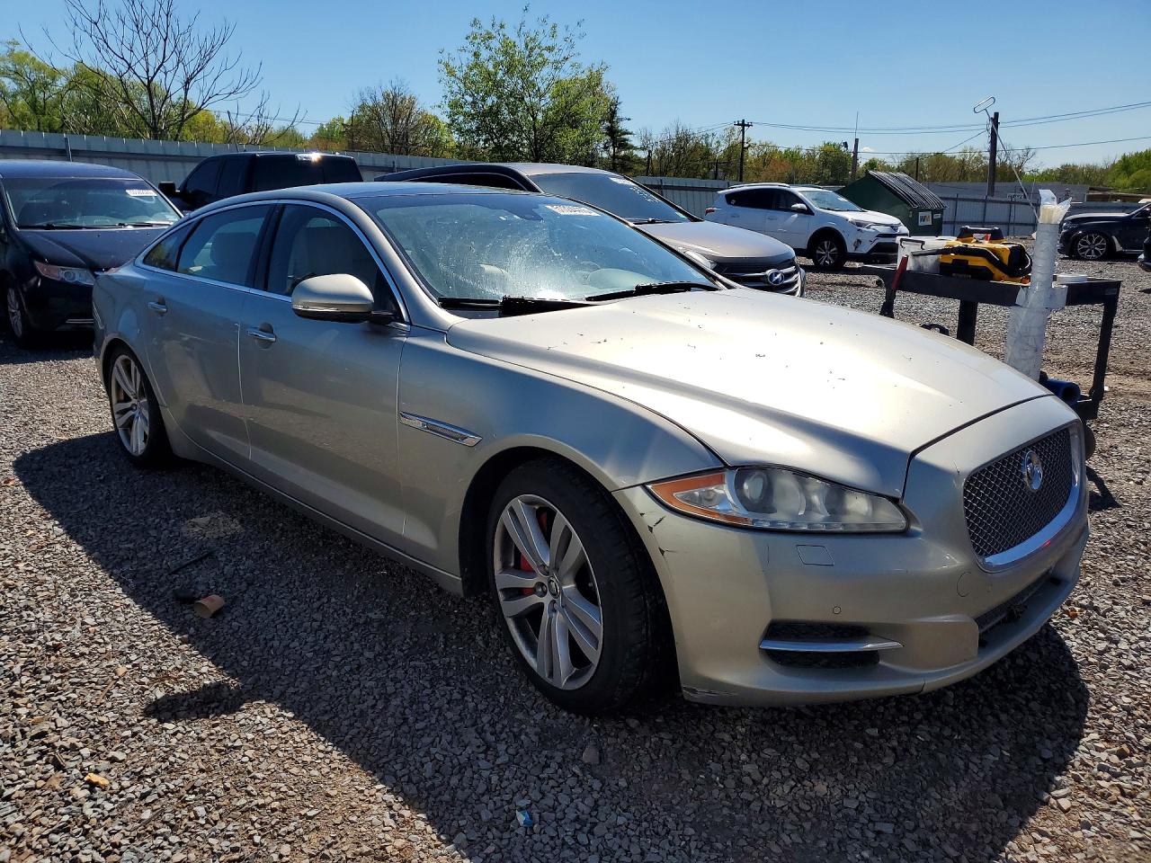 2013 Jaguar Xj VIN SAJWJ2GD4D8V51942 photo 4