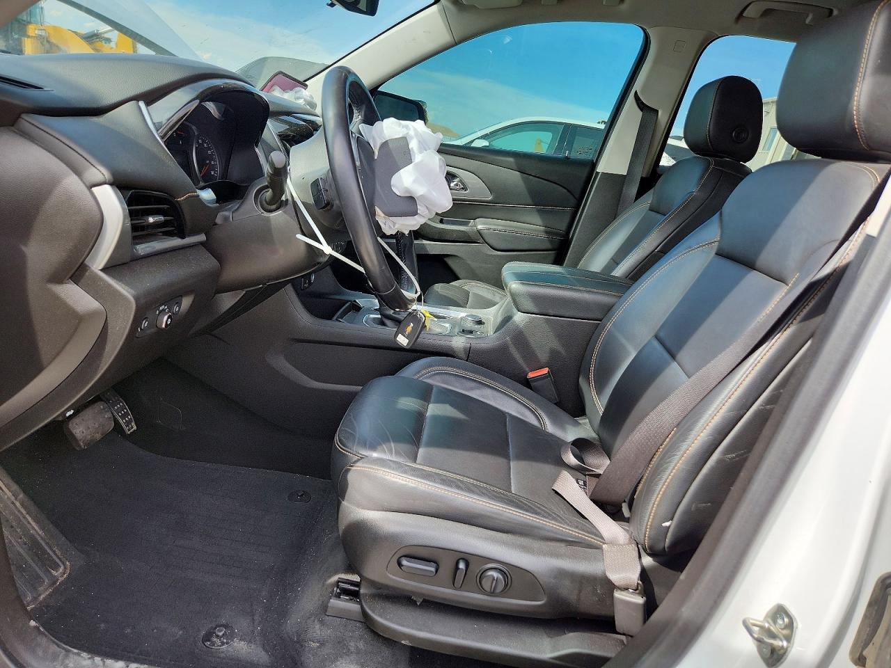 2021 Chevrolet Traverse VIN 1GNEVJKW5MJ196197 photo 7