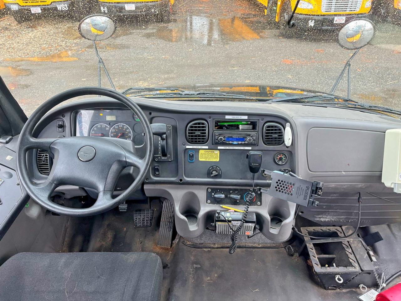 2015 FREIGHTLINER All other VIN 4UZABRDU3FCGJ8502 photo 9