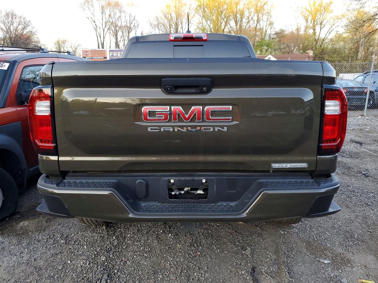 2024 GMC Canyon VIN 1GTP6BEKXR1152068 photo 6