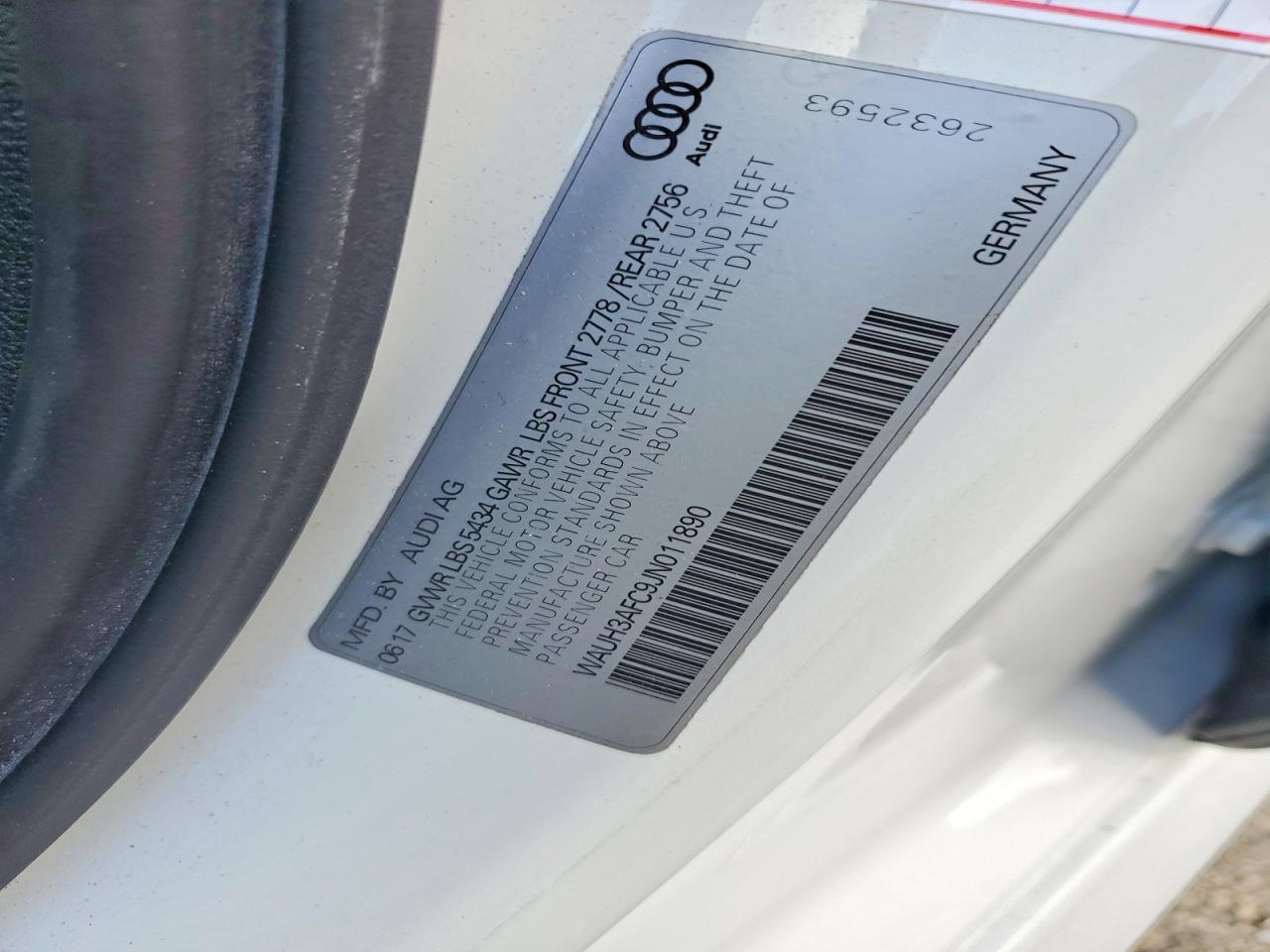2018 Audi A6 VIN WAUH3AFC9JN011890 photo 12