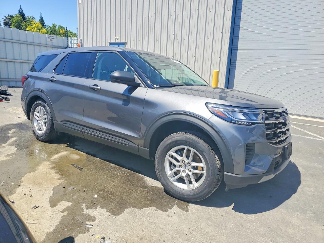 2026 FORD Explorer VIN 1FMUK8DH2TGB23512 photo 4