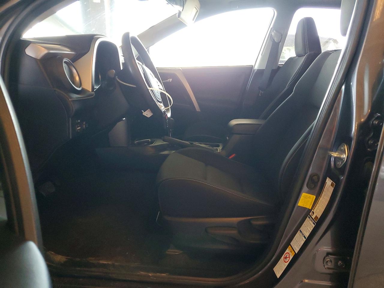 2017 Toyota Rav4 VIN JTMRJREV9HD108778 photo 7