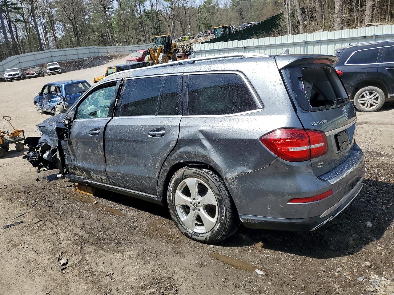 2018 Mercedes-Benz Gls-class VIN 4JGDF6EE4JB028361 photo 2